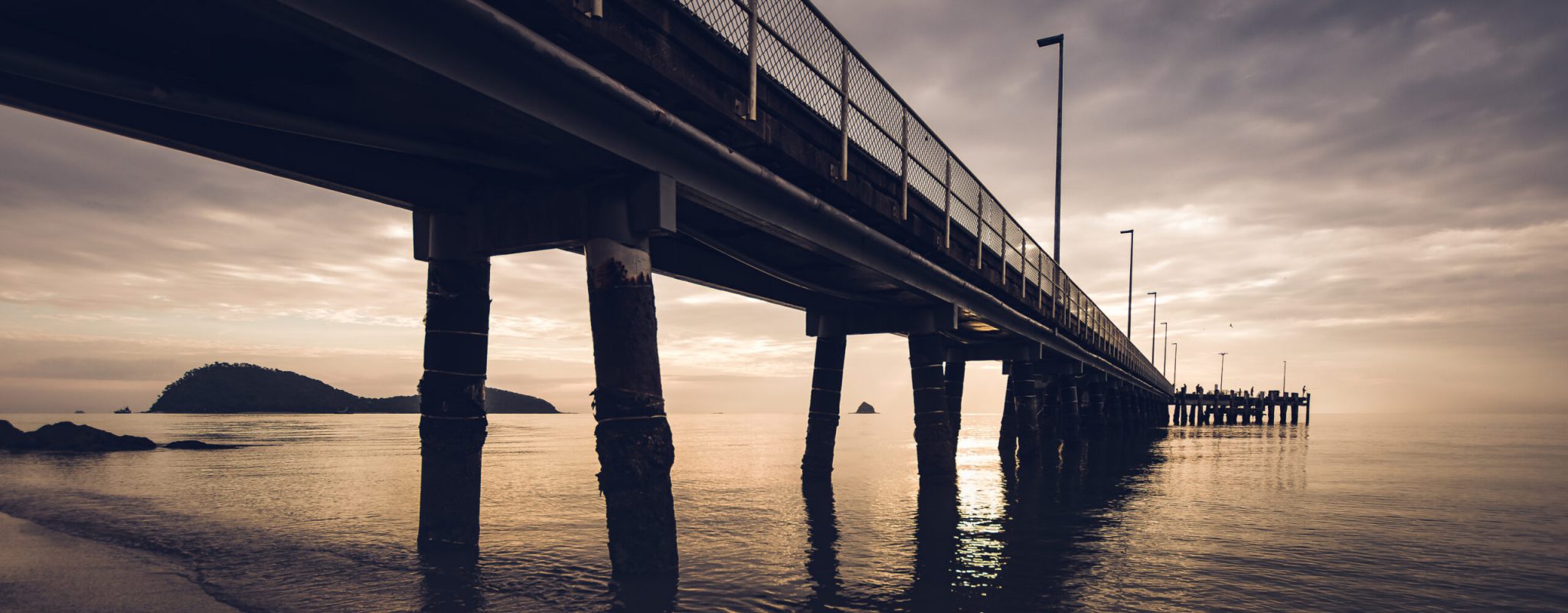 view-bridge-calm-sea